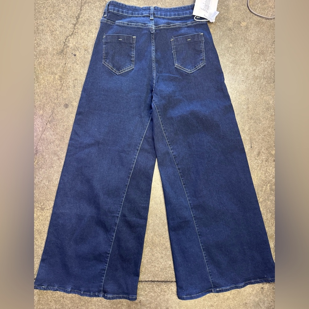 Women’s Super Wide Leg Jeans Baggy Large or 26” Waist